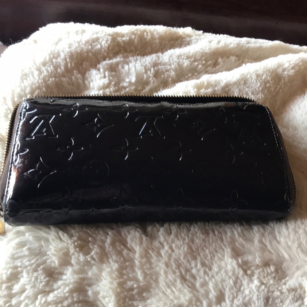 Authentic Louis Vuitton wallet